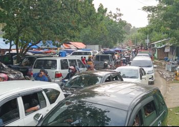 Tim Monitoring Dinas PU Kabupaten Sukabumi Siaga Pantau Wisatawan di Jalur Menuju Pantai Minajaya