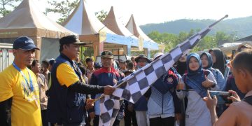 Jalan Santai Meriahkan Syukuran Nelayan Ke-66 Pantai Palangpang Ciletuh
