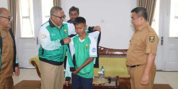 Bupati Sukabumi Berikan Motivasi kepada Tim Sepak Bola Galasiswa