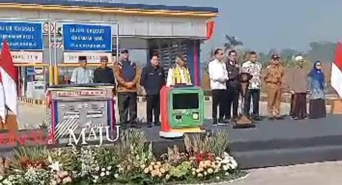 Presiden Jokowi Resmikan Tol Bocimi Seksi II