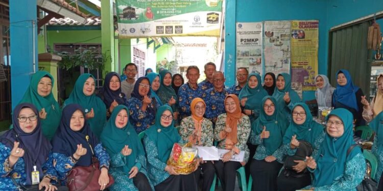 Tim Penilai Apresiasi Program Unggulan Desa Pasirhalang