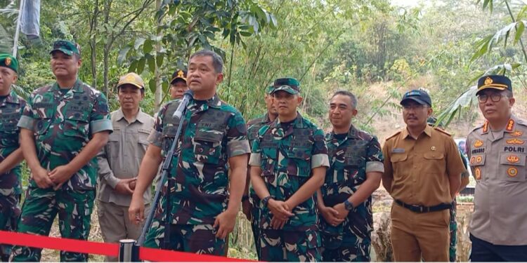 Kepala Staf Angkatan Darat Resmikan Dam Parit Pipanisasi di Ciemas, Sukabumi