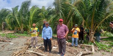 Asep Japar Tinjau Empat Titik Bencana di Kecamatan Ciemas Sukabumi