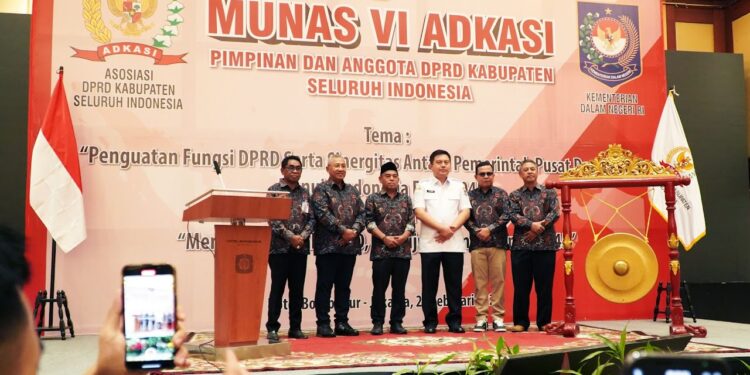 Unsur Pimpinan DPRD Kabupaten Sukabumi hadiri Musyawarah Nasional (Munas) VI Asosiasi DPRD Kabupaten Seluruh Indonesia (ADKASI)