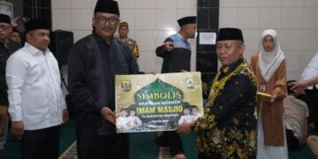“Muhibah Ramadhan di Cibadak: Bupati Asep Japar Berikan Doa untuk Masyarakat Terdampak Bencana