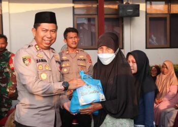 Polres Sukabumi Peduli, Salurkan 1.200 Paket Sembako ke Korban Bencana di Palabuhanratu