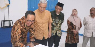STISIP Widyapuri Mandiri Teken MoU dan MoA, Sekda Dorong Pendidikan Tinggi Berkualitas di Sukabumi