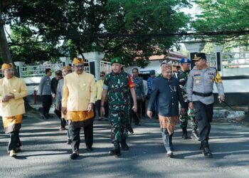 Ketua DPRD Hadiri Upacara Hardiknas 2025 di Sukabumi, Tegaskan Komitmen Penguatan Pendidikan