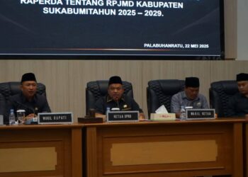 Wabup Hadiri Paripurna DPRD dengan Agenda Penyampaian Pandangan Umum Fraksi-Fraksi