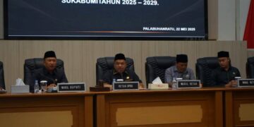 Wabup Hadiri Paripurna DPRD dengan Agenda Penyampaian Pandangan Umum Fraksi-Fraksi