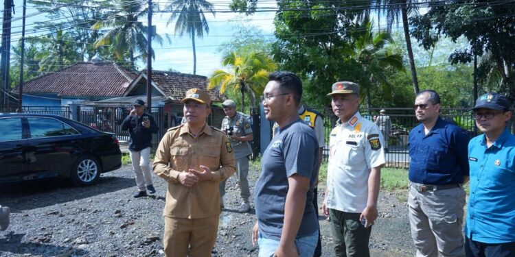 Jalan Nasional Tergenang Banjir, Wabup Sukabumi Minta Penanganan Terpadu dan Evaluasi Tambang