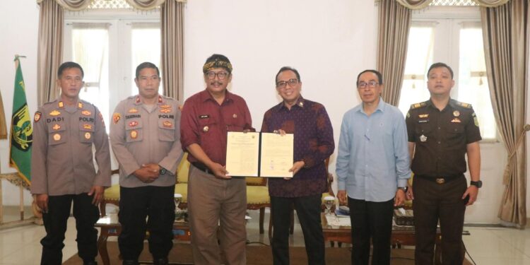 Pemkab Sukabumi Gandeng Notaris Percepat Pembentukan Koperasi Desa Merah Putih