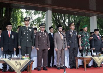 Ketua DPRD Sukabumi Bacakan Teks Pancasila di Upacara Hari Lahir Pancasila 2025