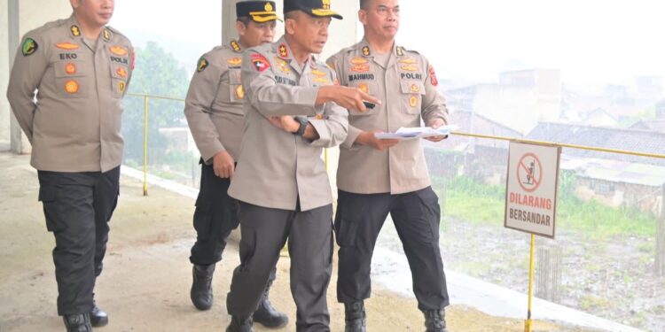 Kapolda Jabar Tinjau Pembangunan RS Bhayangkara di Tegallega Bandung