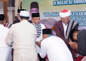 Rayakan Iduladha 1446 H, Kapolda Jabar Shalat Id di Masjid Al Amman Bersama Masyarakat