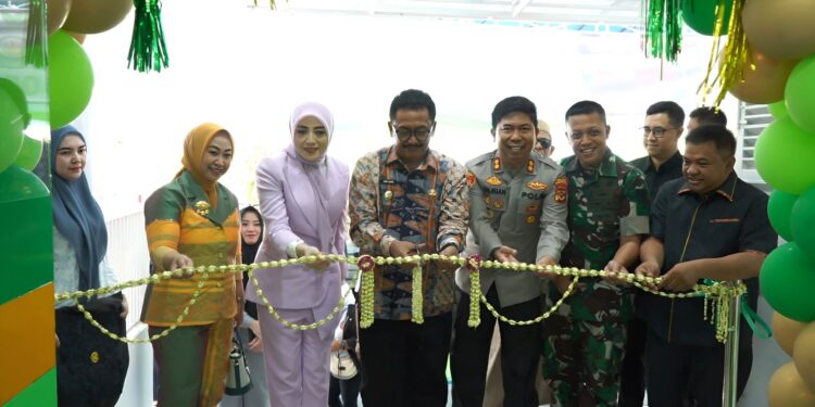 Bupati Sukabumi Resmikan Ratu Freshmart dan Luncurkan SPPG Palabuhanratu 2 & 3