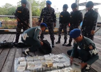 TNI AL Gagalkan Penyelundupan 48,5 Kg Sabu Jaringan Internasional di Perairan Dumai