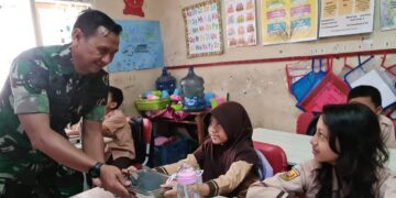 6.500 Paket Gizi Setiap Hari: Danlanud Husein Pantau Langsung Program MBG di Cicendo