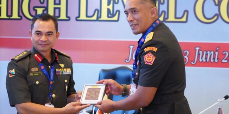 Sidang HLC Brunesia ke-5: Panglima TNI dan Pangab Brunei Perkuat Sinergi Pertahanan Regional