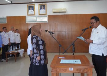 Bupati Asep Japar Kukuhkan Hj. Rina Rosmaniar, Dorong PAUD sebagai Pilar Pembentukan Karakter Anak