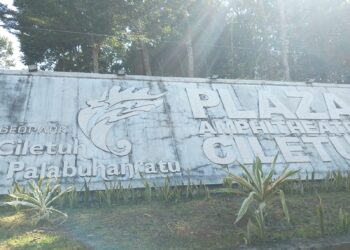 Pembangunan Amphitheater Bernilai Milyaran di Ciletuh Mangkrak 3 Tahun, Siapa yang Bertanggung Jawab?”