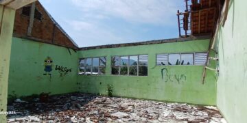 Empat Tahun Terbengkalai, Gedung SMPN 2 Ciemas Belum Juga Diperbaiki