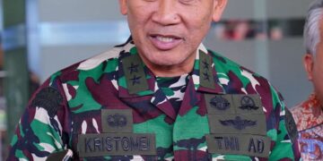 Letjen TNI Novi Helmy Resmi Kembali ke TNI Setelah Menjabat Dirut Bulog