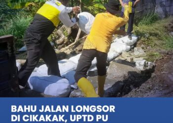 Longsor Ancam Jalan Utama Cikakak, Dinas PU Lakukan Penanganan Cepat