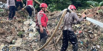 Sat Brimob Polda Jabar Fokus Cari Korban Hilang di Tengah Medan Ekstrem Megamendung