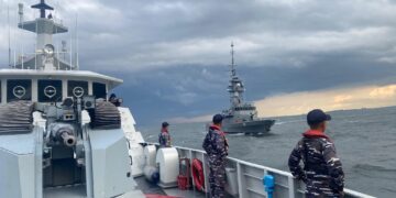 TNI AL Kawal Ketat Kapal Perang Singapura di Perairan Batam