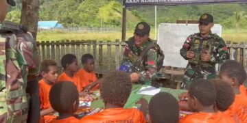 Satgas TNI Buka Kelas Calistung Bagi Anak Perbatasan RI-PNG di Memberamo Raya