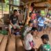 Peduli Kesehatan Warga Perbatasan, TNI Yonif 144/JY Berikan Pelayanan Langsung di Kampung Pagoleva