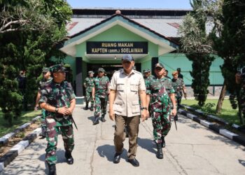 Mantapkan Peran TNI dalam Pembangunan, Panglima dan Menhan Tinjau Pusdik Armed dan Bekang