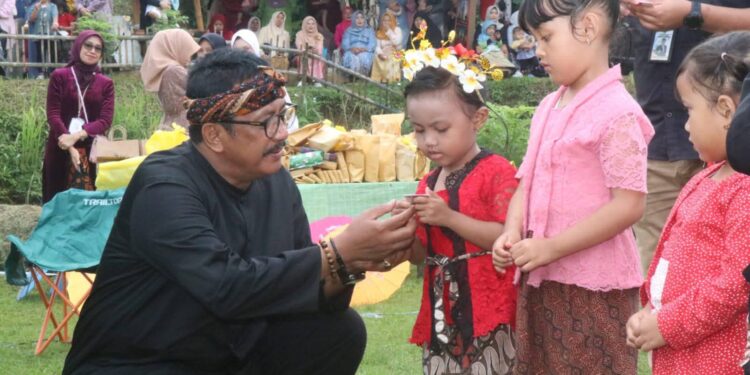 Peringatan HAN 2025, Bupati Tekankan Pentingnya Anak Jadi Generasi Emas Bangsa