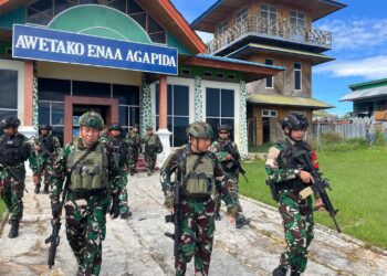 Tinjau Pos Kopasgat di Papua, Pangkoopsud III Kawal Misi Jembatan Udara