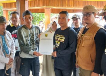 Disdukcapil Sukabumi Gelar Pelayanan Adminduk Gratis di Syukuran Nelayan Ciwaru ke-68