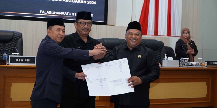 Paripurna ke-27 DPRD Sukabumi Setujui Penyesuaian Raperda Pertanggungjawaban APBD 2024
