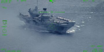 KRI dan Pesawat Udara TNI AL Laksanakan Latihan Bersama HMS Prince of Wales