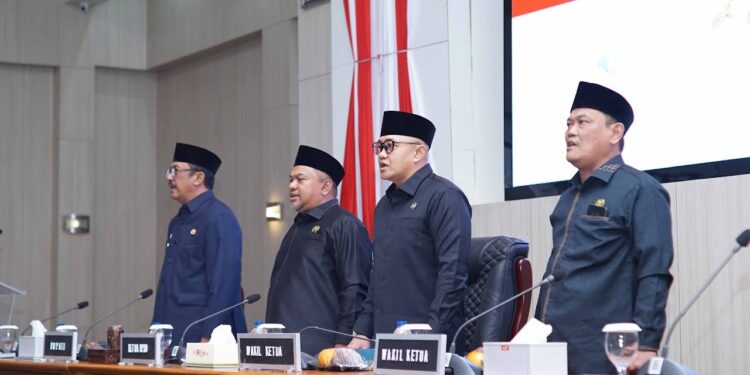 DPRD Sukabumi Setujui Raperda Perubahan APBD 2025, Pendapatan Daerah Naik Rp113,2 Miliar