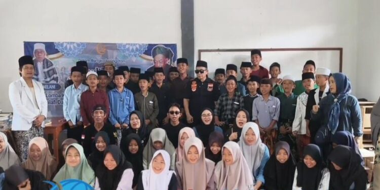 YFSBBP Santuni Santri Ponpes Darul Ma’arif, Jaga Silaturahmi dan Kepedulian