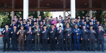 Ketua DPRD Sukabumi Budi Azhar Mutawali Bacakan Ikrar Hari Kesaktian Pancasila 2025 di Palabuhanratu