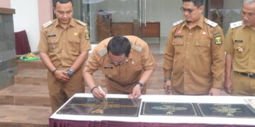 RESMIKAN SEJUMLAH INFRASTRUKTUR, BUPATI” OPTIMALKAN PELAYANAN MASYARAKAT