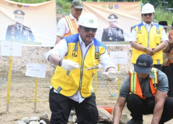 Letakkan Batu Pertama Kampung Mubarakah, Bupati Realisasikan Hunian Pascabencana