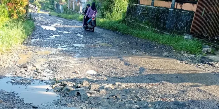 UPTD PU Jampangtengah Pastikan Ruas Jalan Bojonglopang–Cimerang Akan Ditangani Tahun Ini