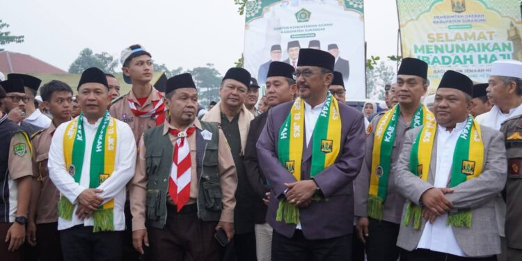 Bupati lepas calon haji Kloter 13, titip doa untuk Kabupaten Sukabumi