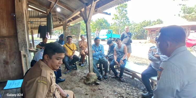Jaga Kenyamanan Pengunjung, Pemdes Ciemas Benahi Sistem Parkir di Puncak Aher