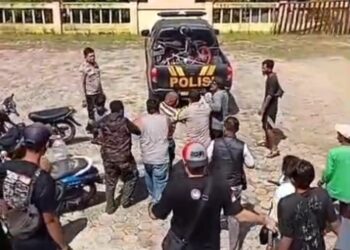 Polsek Ciracap Evakuasi Terduga Pelaku Pencurian Uang di Desa Ujunggenteng