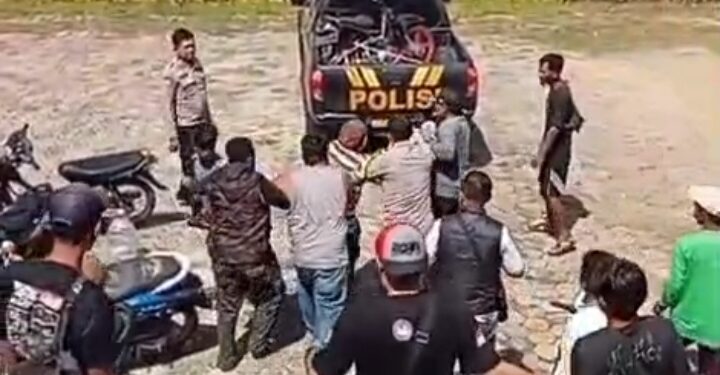 Polsek Ciracap Evakuasi Terduga Pelaku Pencurian Uang di Desa Ujunggenteng