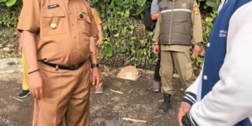Bupati Sukabumi Monitoring Perbaikan Jalan Kopeng-Cipetir, Asep Japar Ingatkan Kontraktor Jangan Asal Bangun