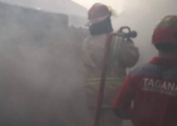 Damkar Kabupaten Sukabumi Berhasil Padamkan Kebakaran Gedung SDN Cipriangan di Sukalarang